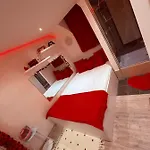 Titkos Vagyak Otthona Διαμέρισμα *